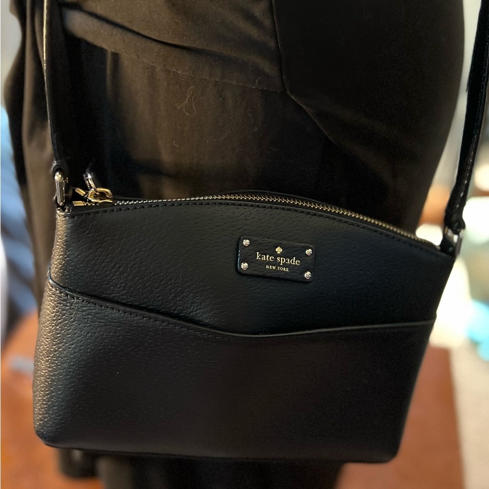 Kate Spade GROVE STREET MILLIE Black Small Crossbody WKRU4194-1 EUC